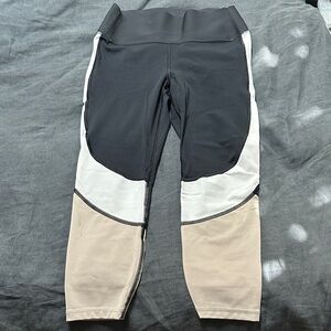 GapFit sculpt compression cropped leggings NWOT